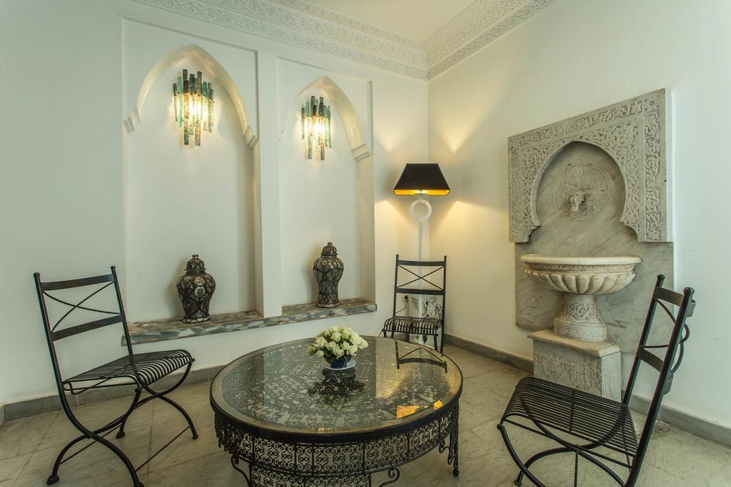 Riad Le Perroquet Bleu Suites & Spa Marrakesch Exterior foto